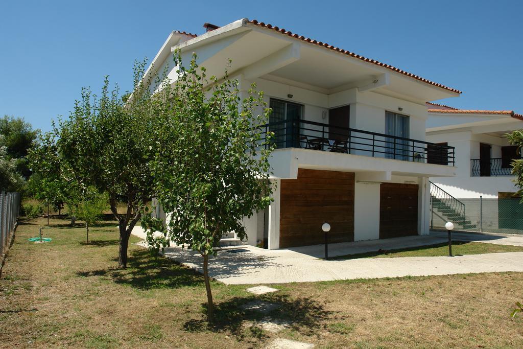 Antheia'S House Villa Nea Skioni Bagian luar foto