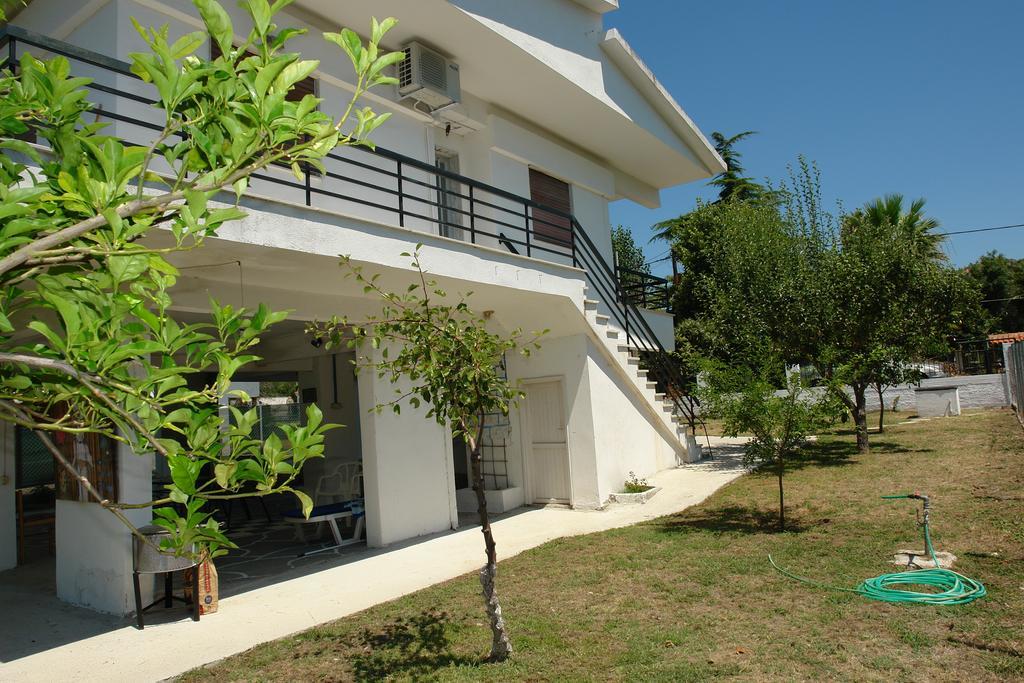Antheia'S House Villa Nea Skioni Bagian luar foto