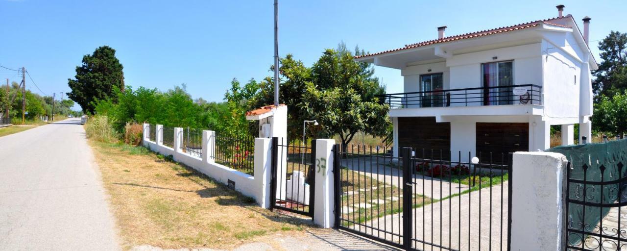 Antheia'S House Villa Nea Skioni Bagian luar foto